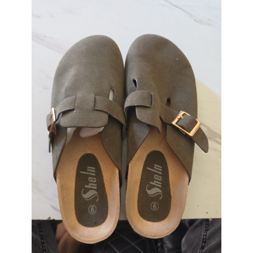 Womens Sheln Size 9 Us